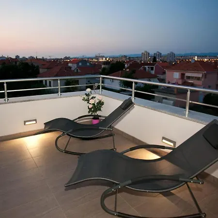 Apartments Sandra Zadar Exterior photo